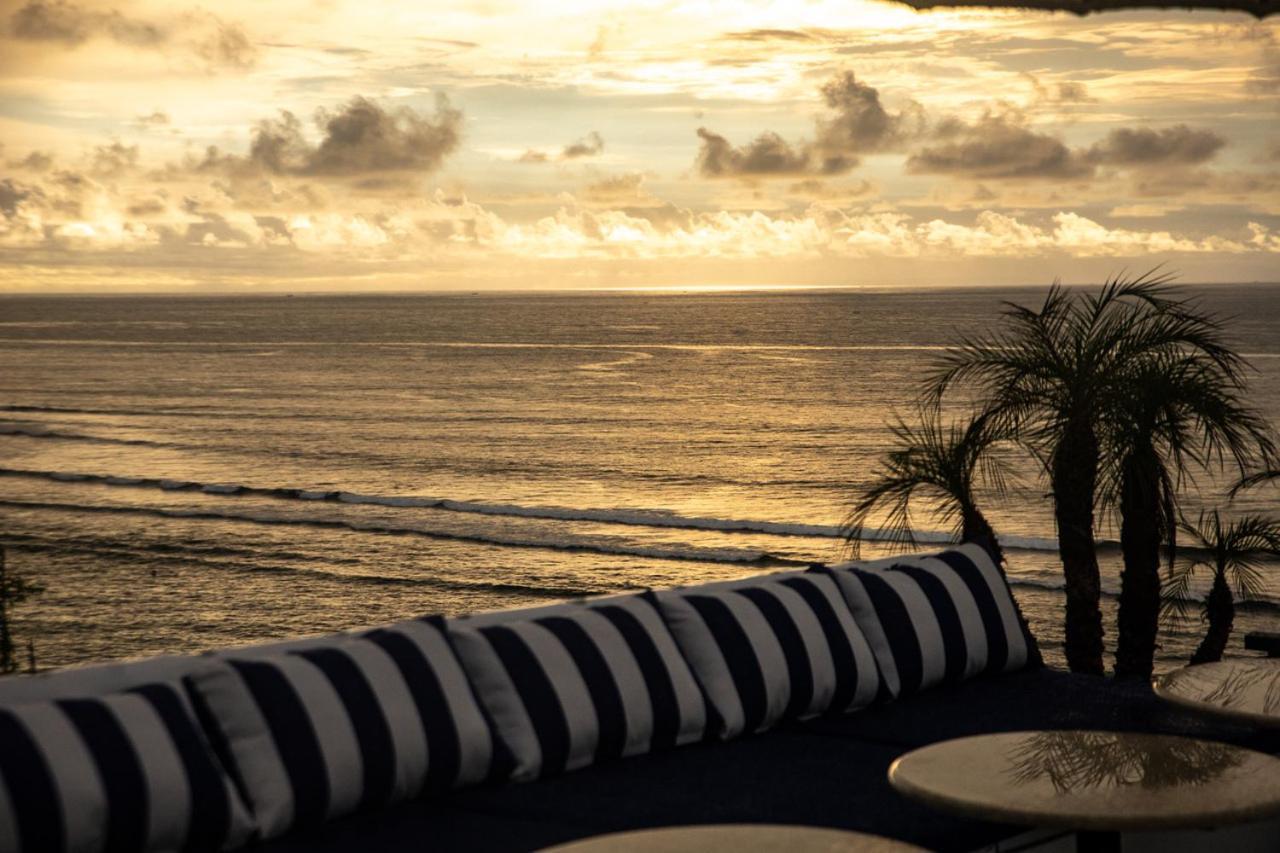 Morabito Art Cliff Villa Uluwatu Buitenkant foto