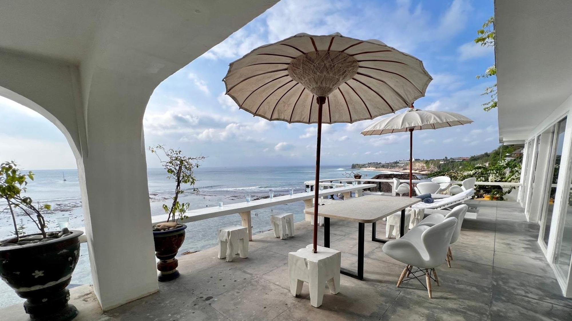 Morabito Art Cliff Villa Uluwatu Buitenkant foto