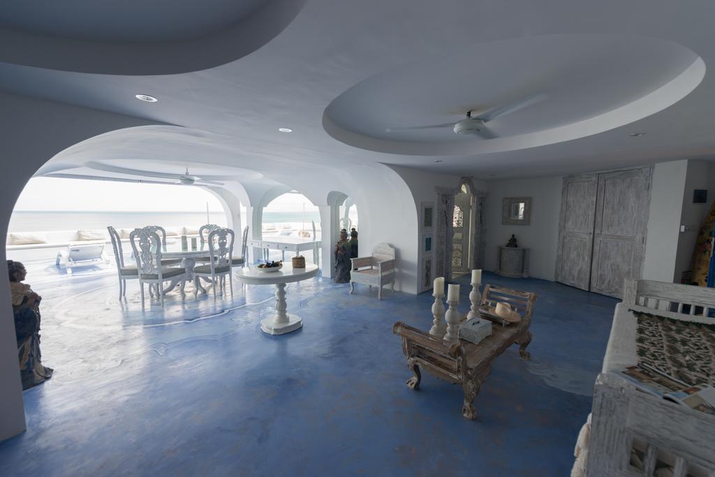 Morabito Art Cliff Villa Uluwatu Buitenkant foto